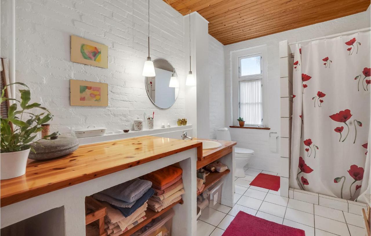 Lovely Home In Sonderborg With Kitchen Ngoại thất bức ảnh
