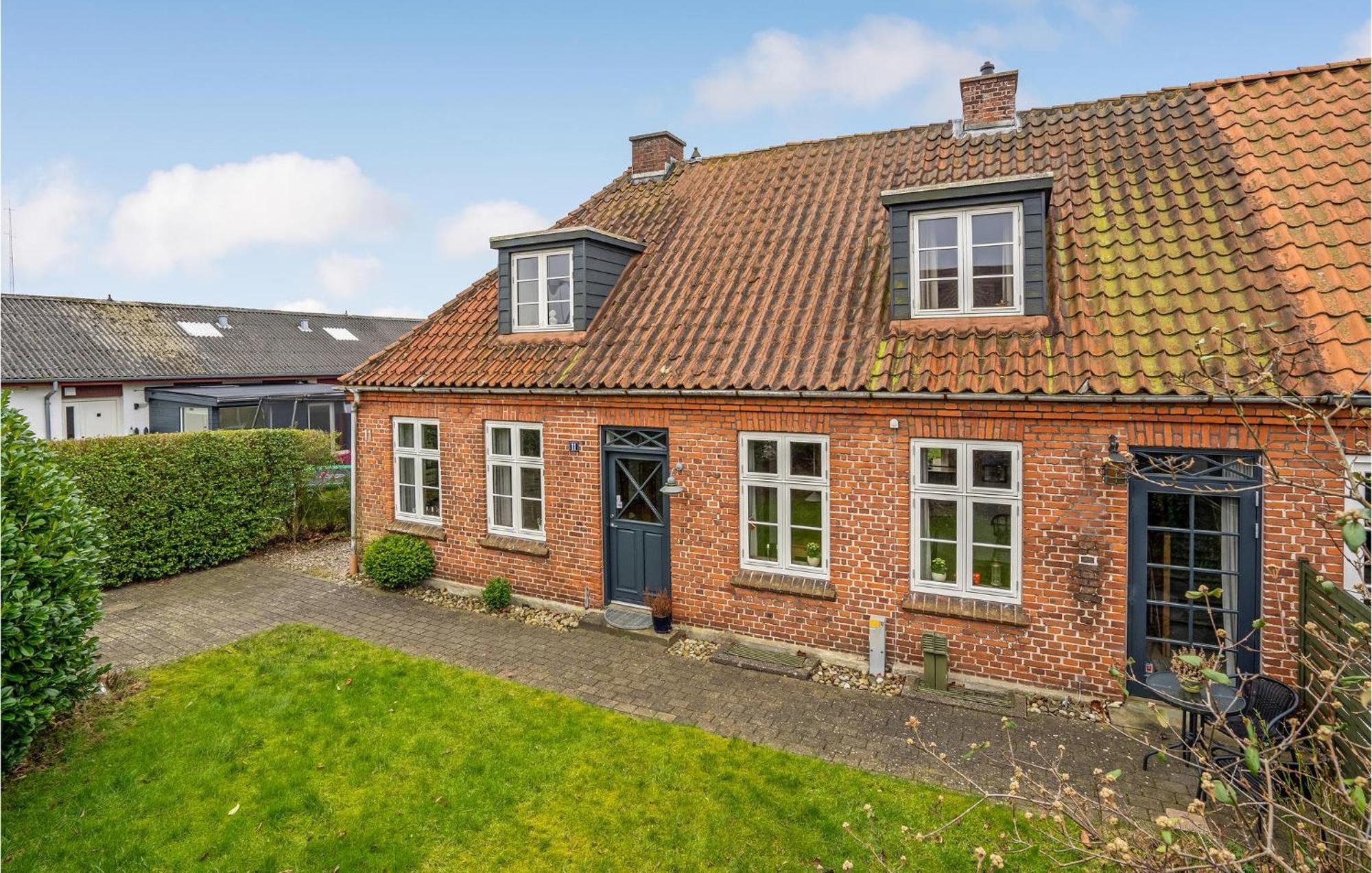 Lovely Home In Sonderborg With Kitchen Ngoại thất bức ảnh